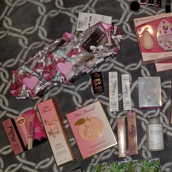 New Makeup In Stock Too Faced Pat McGrath Fenty - Picture 3 of 8